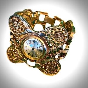 Vendome 7 jewel vintage watch/bracelet-gorgeous gold tone intricate design 1960s
